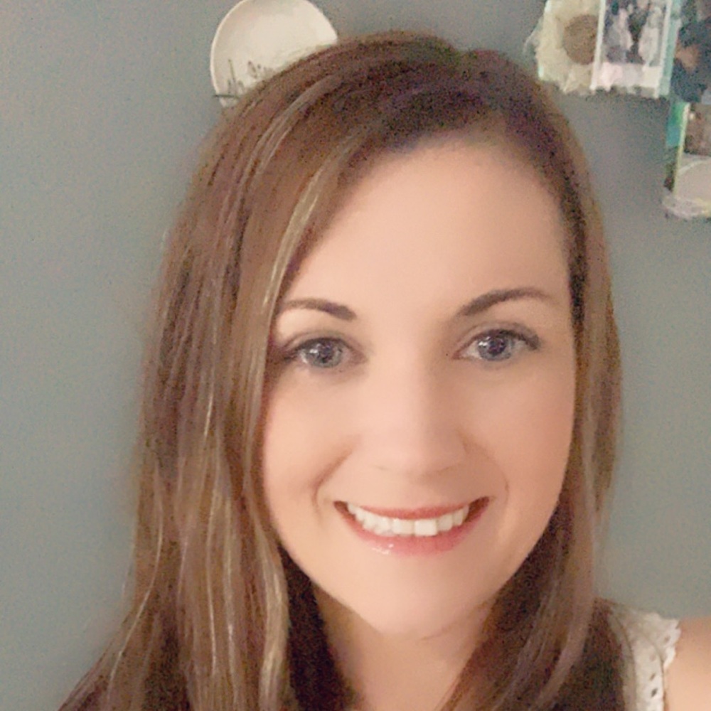 Meet your Posher, Cassandra